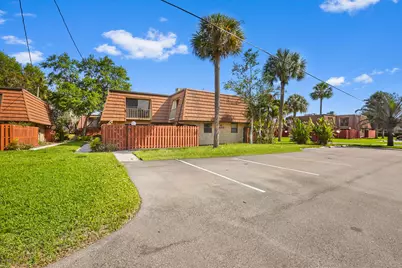 1302 Nebraska Avenue #6b, Fort Pierce, FL 34950 - Photo 2