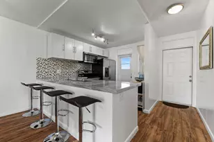 5275 NW 10th Ct, Plantation, FL 33313 - Photo 4