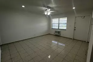 13 NE 2nd Ave, Dania Beach, FL 33004 - Photo 2