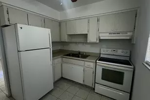 13 NE 2nd Ave, Dania Beach, FL 33004 - Photo 4