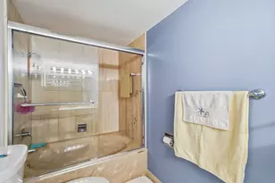 1201 S Ocean Dr, Hollywood, FL 33019 - Photo 32