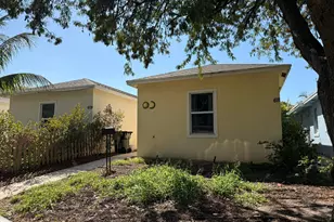 611 N F St, Lake Worth Beach, FL 33460 - Photo 2
