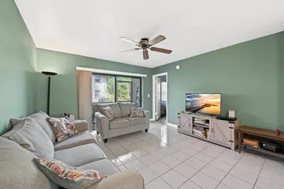 5570 Lakeside Drive #102, Margate, FL 33063 - Photo 6