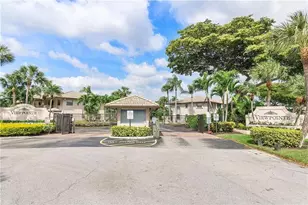 5570 Lakeside Dr, Margate, FL 33063 - Photo 22