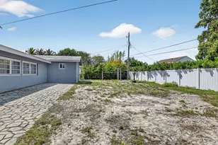 257 SW 5th St, Boca Raton, FL 33432 - Photo 46