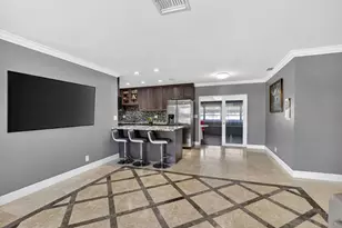 257 SW 5th St, Boca Raton, FL 33432 - Photo 8