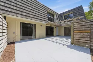 1424 14th Terrace, Palm Beach Gardens, FL 33418 - Photo 2