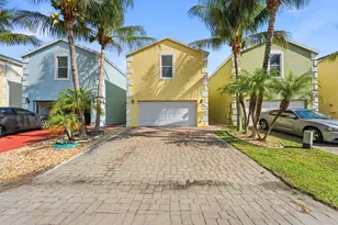 3221 John's Pl, Palm Springs, FL 33461 - Photo 1