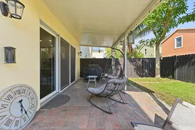 3221 Johns Place, Palm Springs, FL 33461 - Photo 28