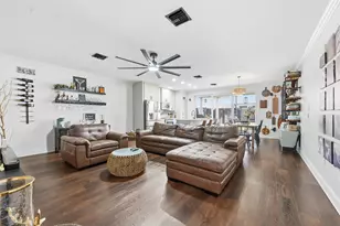 3221 John's Pl, Palm Springs, FL 33461 - Photo 4