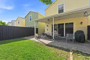 3221 John's Pl, Palm Springs, FL 33461 - Photo 28