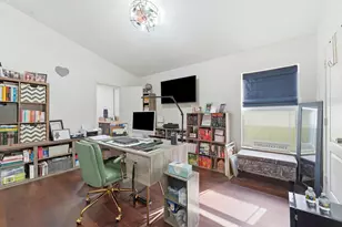 3221 John's Pl, Palm Springs, FL 33461 - Photo 18