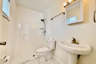 345 SW Tulip Blvd, Port Saint Lucie, FL 34953 - Photo 8