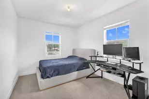 17002 SW 1st St, Pembroke Pines, FL 33027 - Photo 6