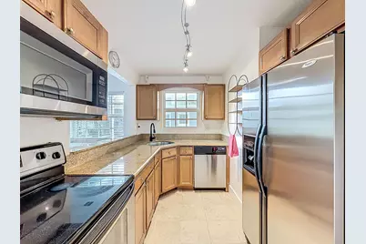 305 SE 11th Avenue #D, Pompano Beach, FL 33060 - Photo 8