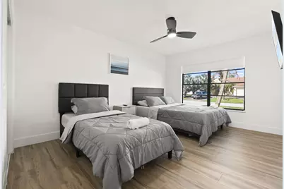 405 NE Midvale Street, Port Saint Lucie, FL 34983 - Photo 14