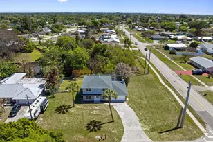 405 NE Midvale St, Port Saint Lucie, FL 34983 - Photo 4