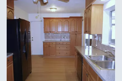 7421 NW 72nd Avenue, Tamarac, FL 33321 - Photo 10