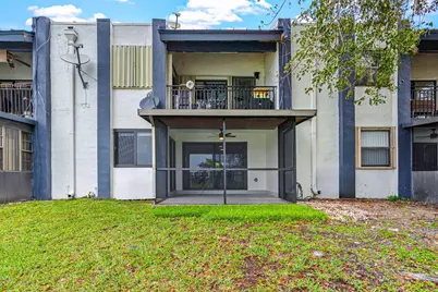 510 W Park Drive, Miami, FL 33172 - Photo 34