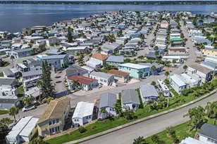 802 Nettles Blvd, Jensen Beach, FL 34957 - Photo 18