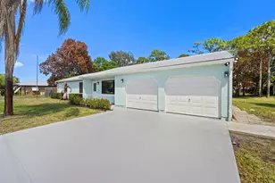 2225 SE Flanders Rd, Port Saint Lucie, FL 34952 - Photo 2