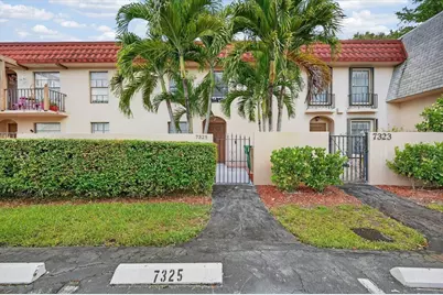 7325 SW 26th Court #22, Davie, FL 33314 - Photo 2
