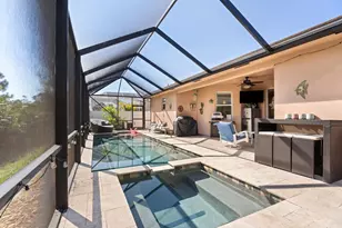 445 NW Sunflower Pl, Jensen Beach, FL 34957 - Photo 34