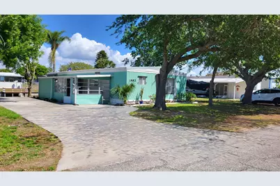 1982 Linda Road, Okeechobee, FL 34974 - Photo 2