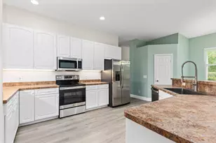 501 NW Pine Sap Pl, Jensen Beach, FL 34957 - Photo 12