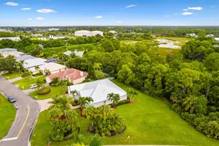 501 NW Pine Sap Pl, Jensen Beach, FL 34957 - Photo 30