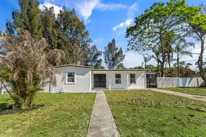 188 SE Naranja Avenue, Port Saint Lucie, FL 34983 - Photo 2