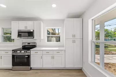 188 SE Naranja Avenue, Port Saint Lucie, FL 34983 - Photo 6