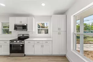 188 SE Naranja Ave, Port Saint Lucie, FL 34983 - Photo 6