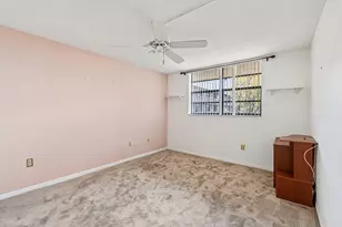 1101 Colony Point Cir, Pembroke Pines, FL 33026 - Photo 16