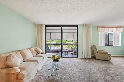 1101 Colony Point Circle #404, Pembroke Pines, FL 33026 - Photo 6