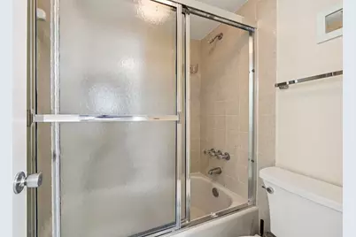 1101 Colony Point Circle #404, Pembroke Pines, FL 33026 - Photo 20