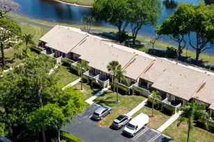 1017 Green Pine Blvd, West Palm Beach, FL 33409 - Photo 2