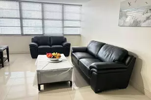 1351 NE Miami Gardens Dr, Miami, FL 33179 - Photo 4