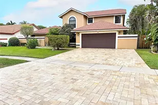 8725 SW 56th Pl, Cooper City, FL 33328 - Photo 2