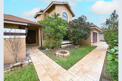 8725 SW 56th Place, Cooper City, FL 33328 - Photo 4