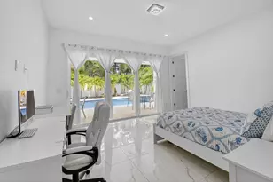 711 NE 6th St, Boca Raton, FL 33432 - Photo 44