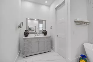 711 NE 6th St, Boca Raton, FL 33432 - Photo 42
