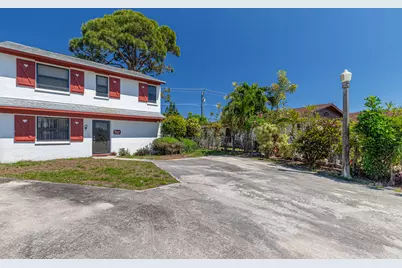 2895 Via Del Lago, Lake Worth, FL 33461 - Photo 2