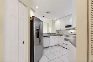 12468 Crystal Pointe Dr, Boynton Beach, FL 33437 - Photo 26