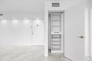 137 Golden Isles Dr, Hallandale Beach, FL 33009 - Photo 10