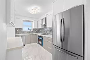 137 Golden Isles Dr, Hallandale Beach, FL 33009 - Photo 4