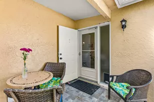 501 Waterside Dr, Hypoluxo, FL 33462 - Photo 2