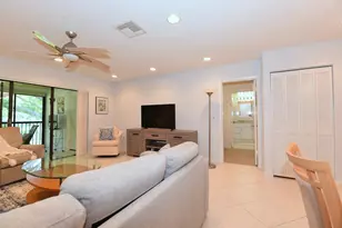 17 E Stratford Dr Dr E, Boynton Beach, FL 33436 - Photo 4