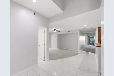1097 NW 98th Terrace #110, Pembroke Pines, FL 33024 - Photo 2
