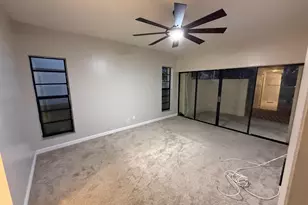 1097 NW 98th Terrace, Pembroke Pines, FL 33024 - Photo 18